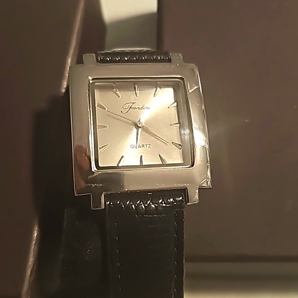 Frondini Analog Wristwatch w/Quartz Movement, Silvertone, Leather, Stainless Ste